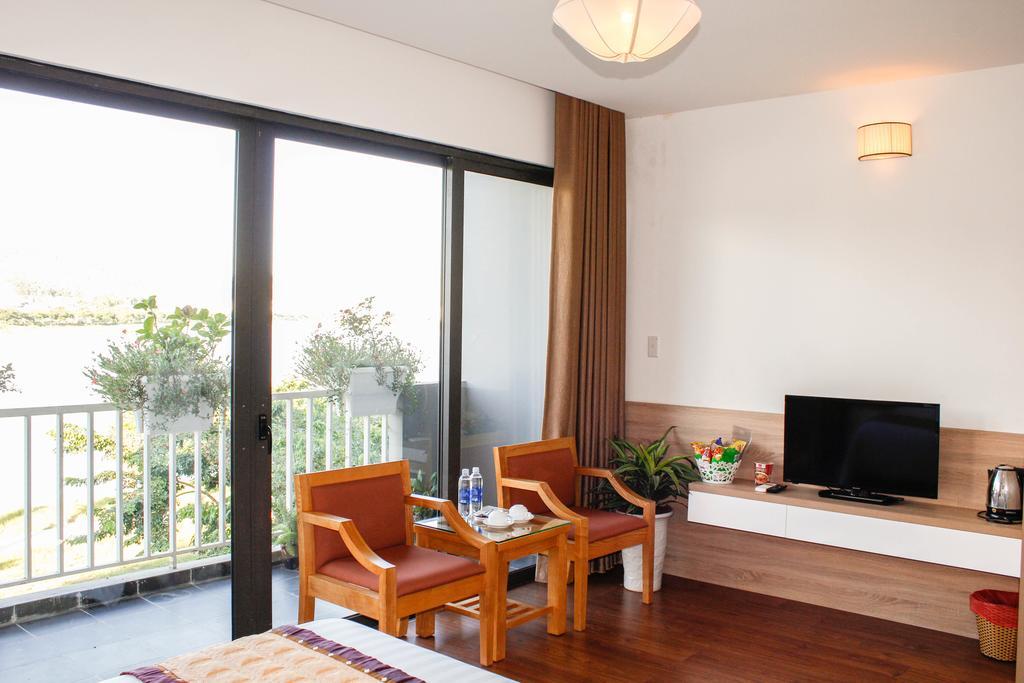 Ruby Hotel 하롱 외부 사진
