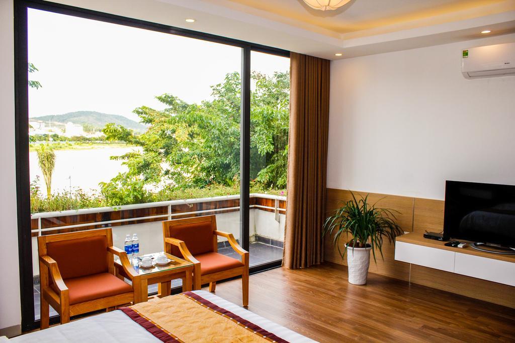 Ruby Hotel 하롱 외부 사진