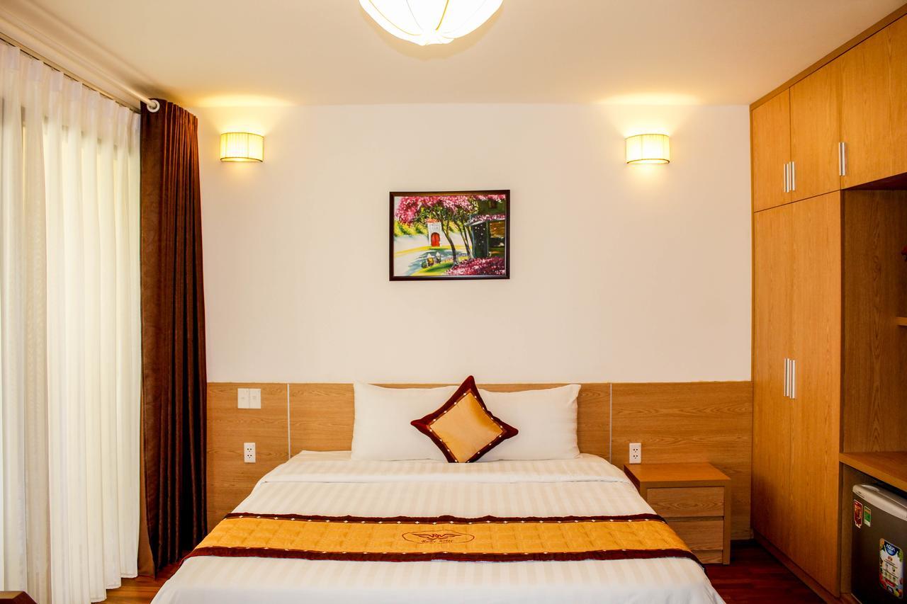 Ruby Hotel 하롱 외부 사진